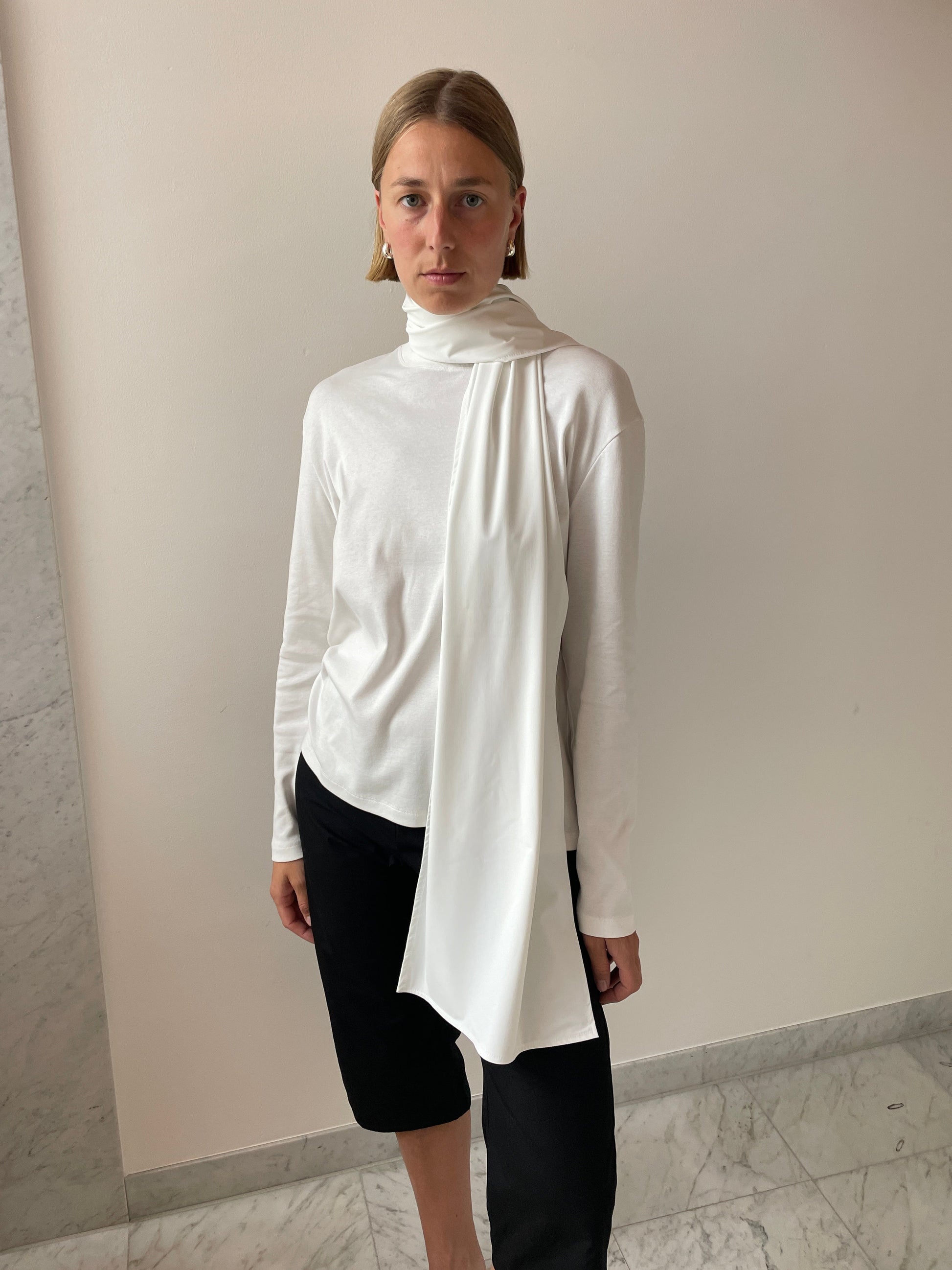 Stretch Scarf, White PIEN STUDIOS