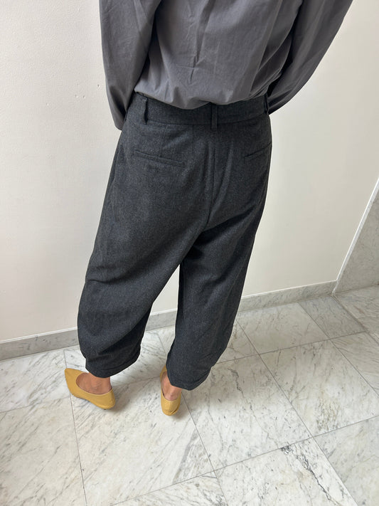 Wool Shirring Pants, Charcoal Amomento