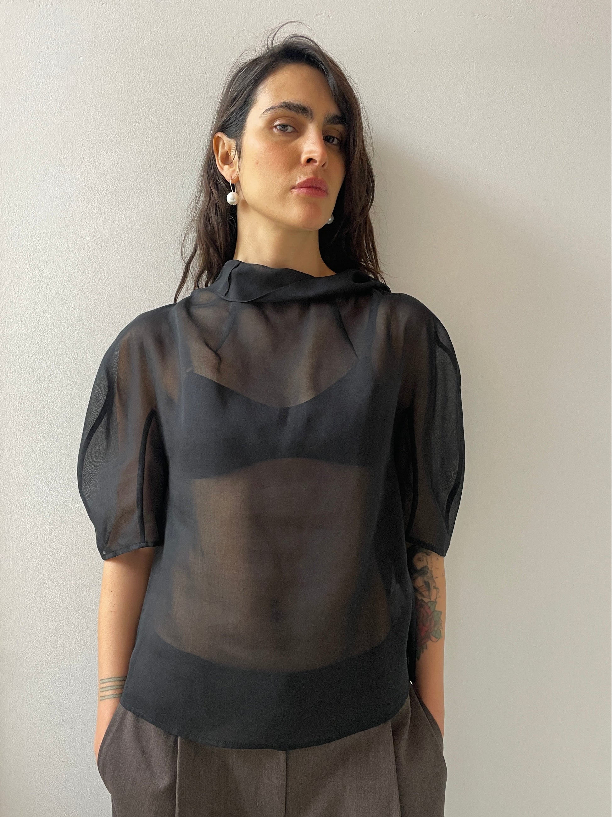 Knotted Collar Top, Black Amomento