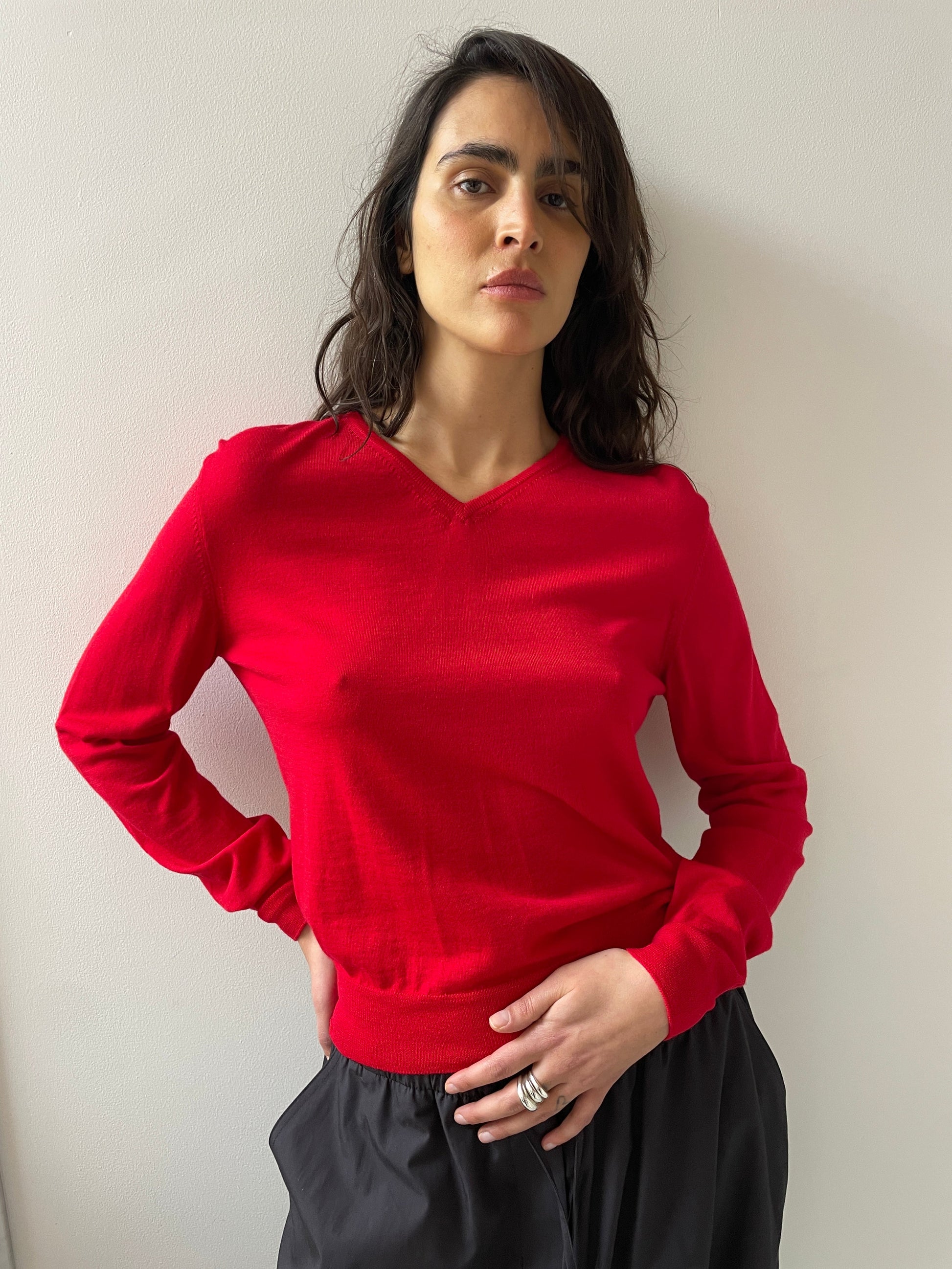 Wool V-Neck Knit, Red Amomento