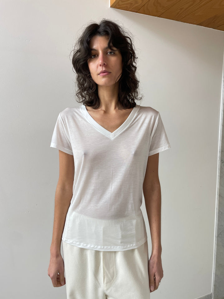 V Neck Tee Shirt, Undyed BASERANGE