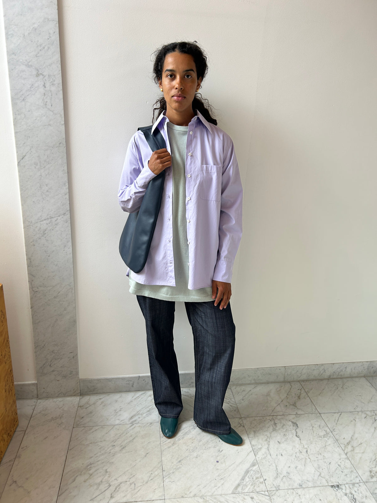 Look with CARMEN House Shirt, Lilac, Extreme Cashmere Rik, Glass, Olga Basha Sal Low Rise, Raw Denim
