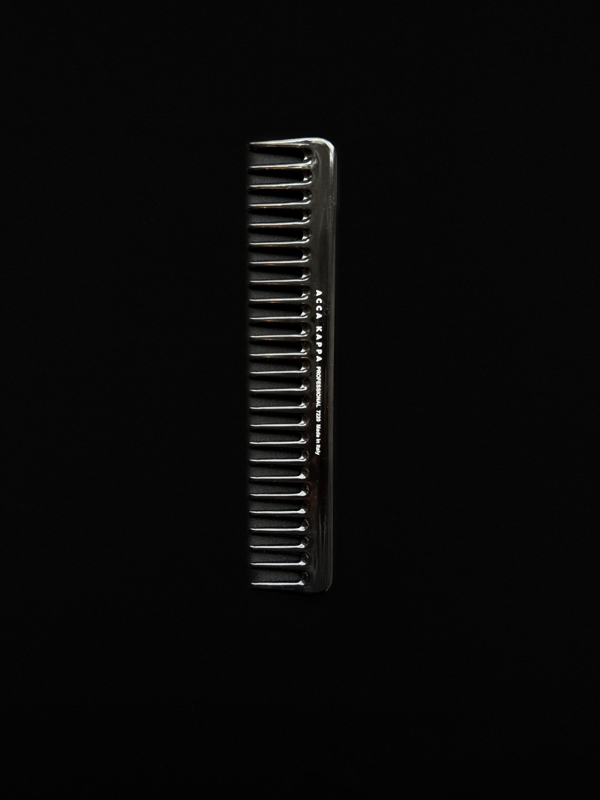 Carbonium Comb, Black ACCA KAPPA