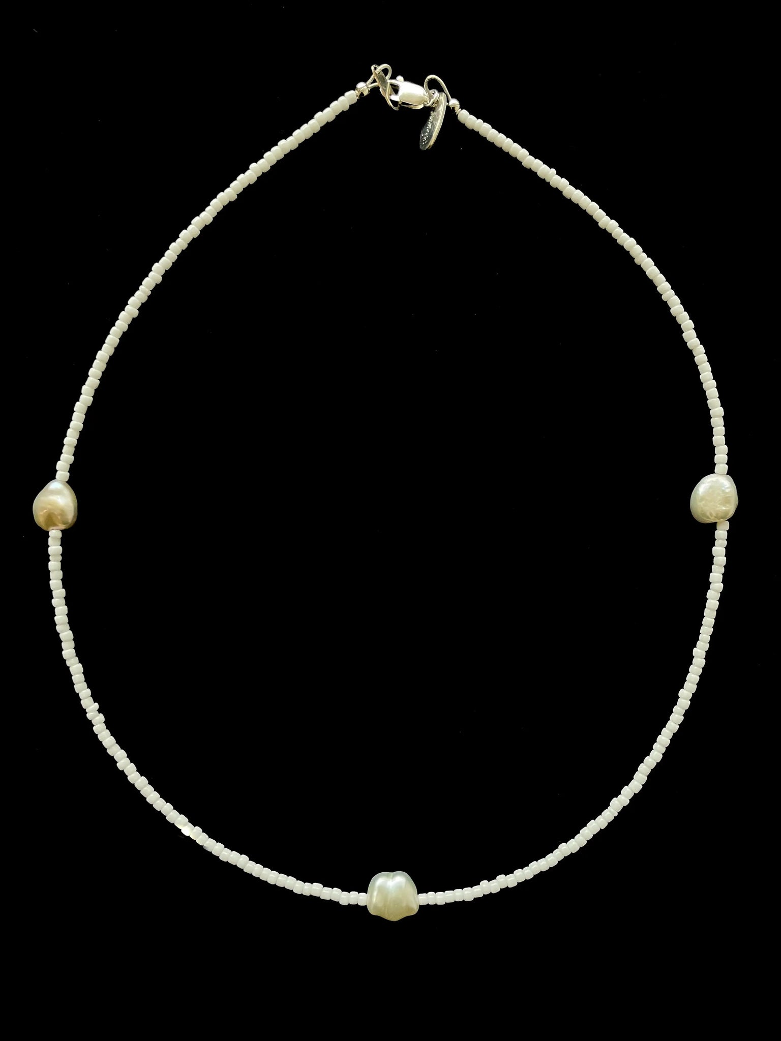 Shoom Necklace, White / Pearl SANTANGELO