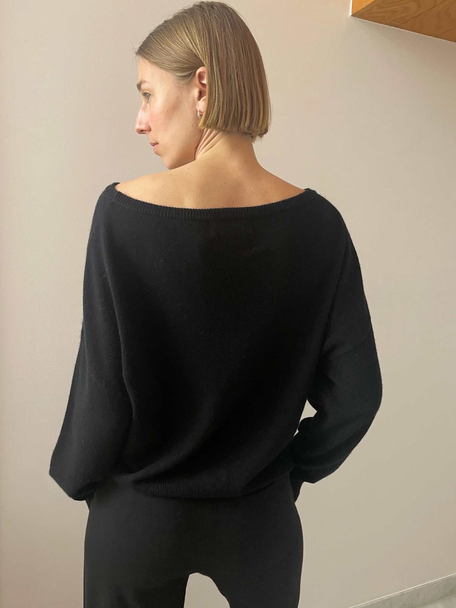Debby, Raven EXTREME CASHMERE