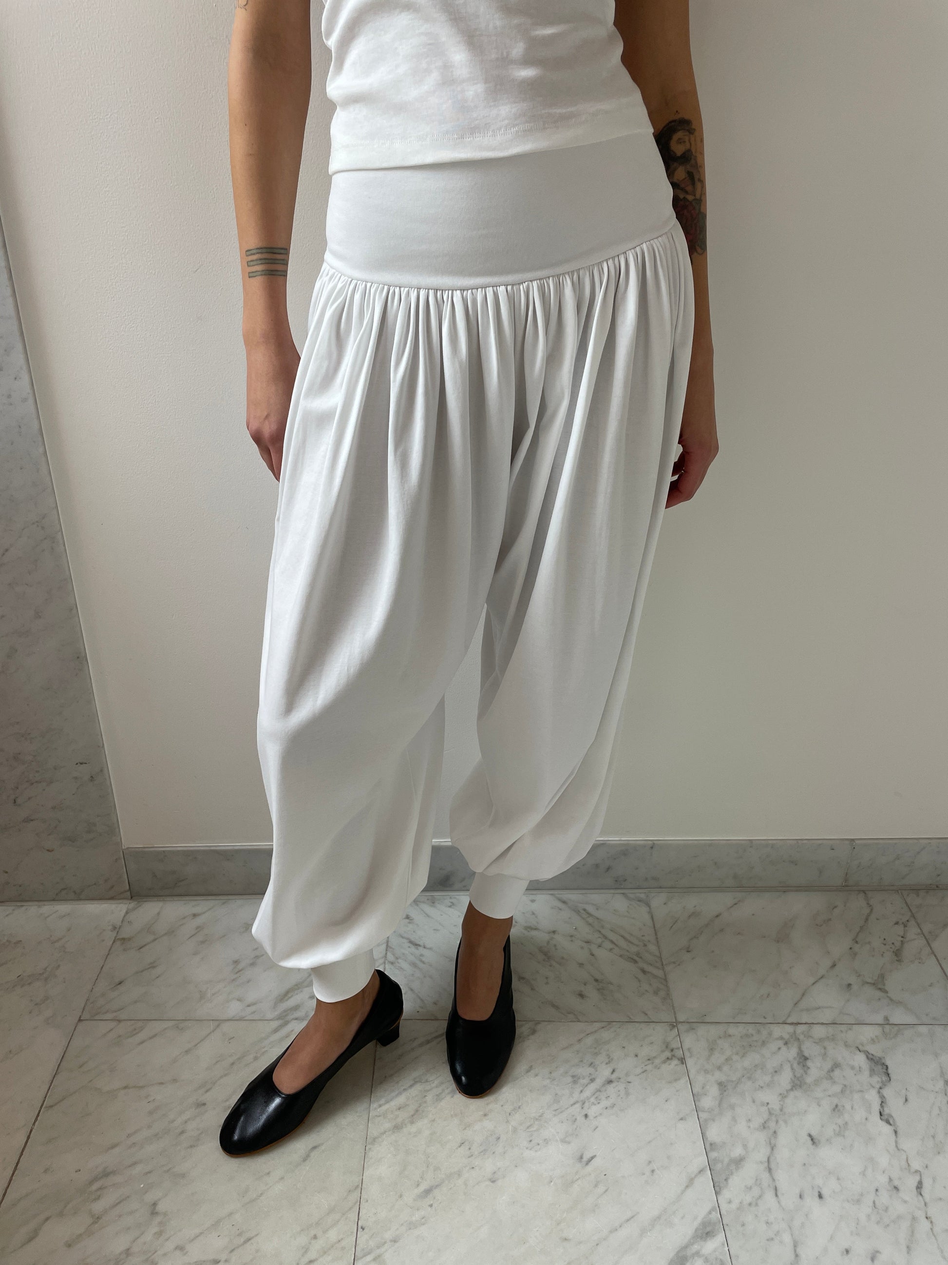 Vollmond Pants, White LAMIA LAGHA