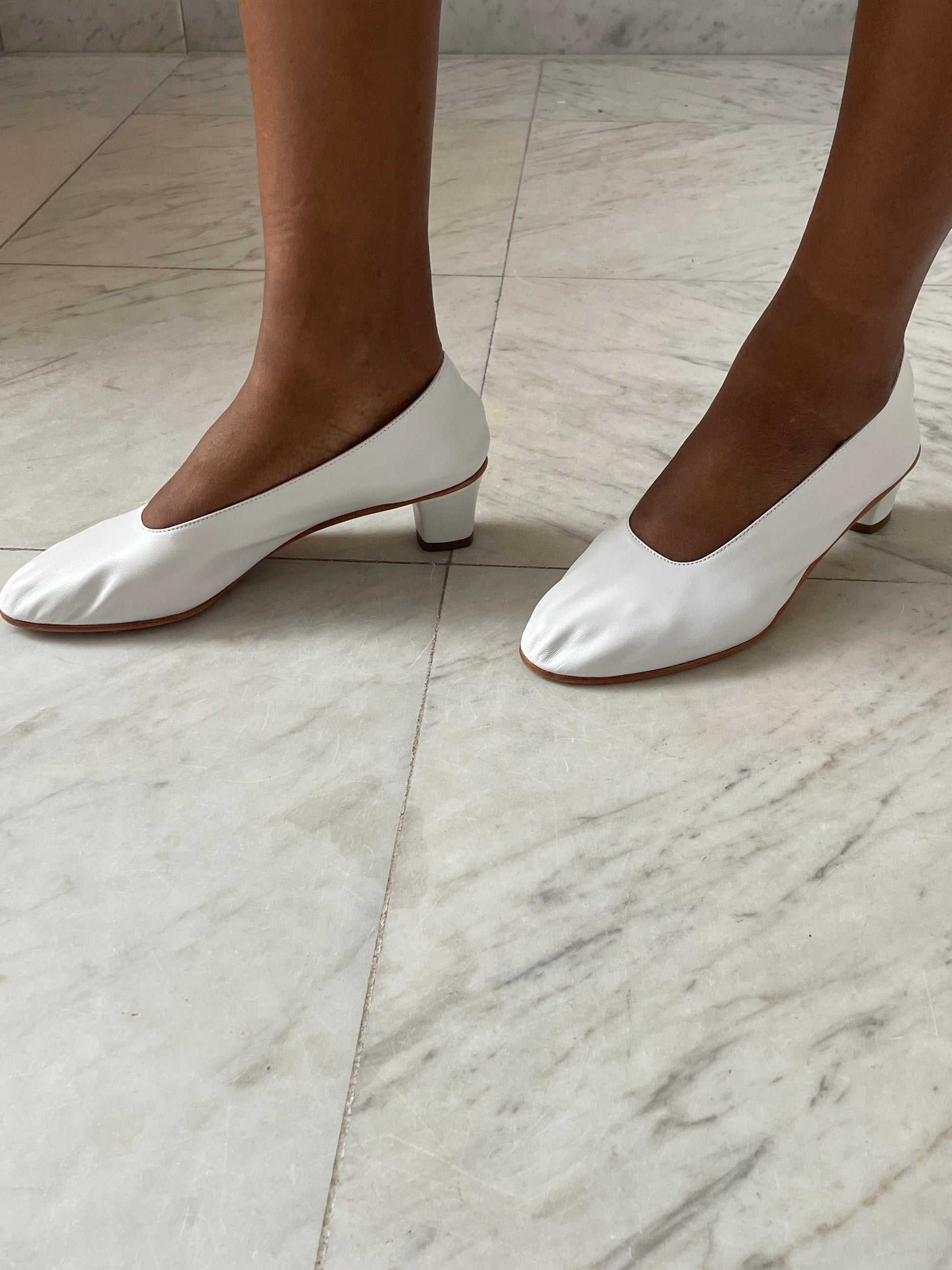 High Glove, White MARTINIANO