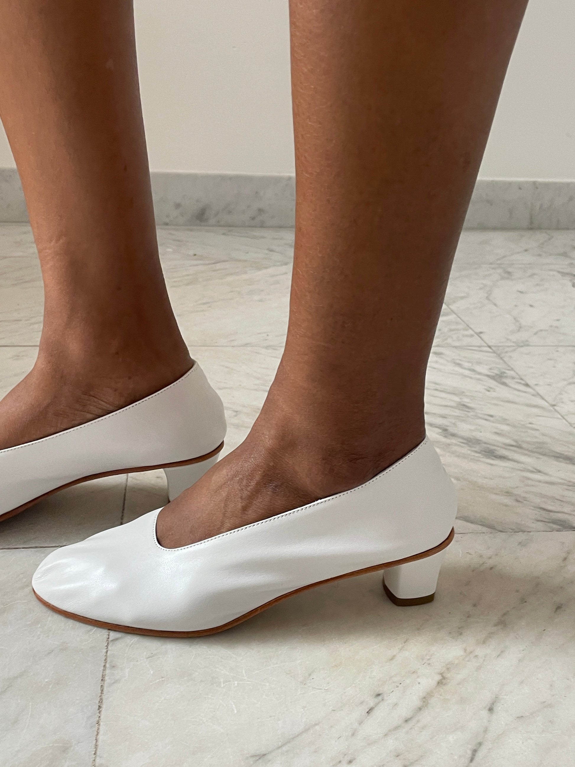 High Glove, White MARTINIANO