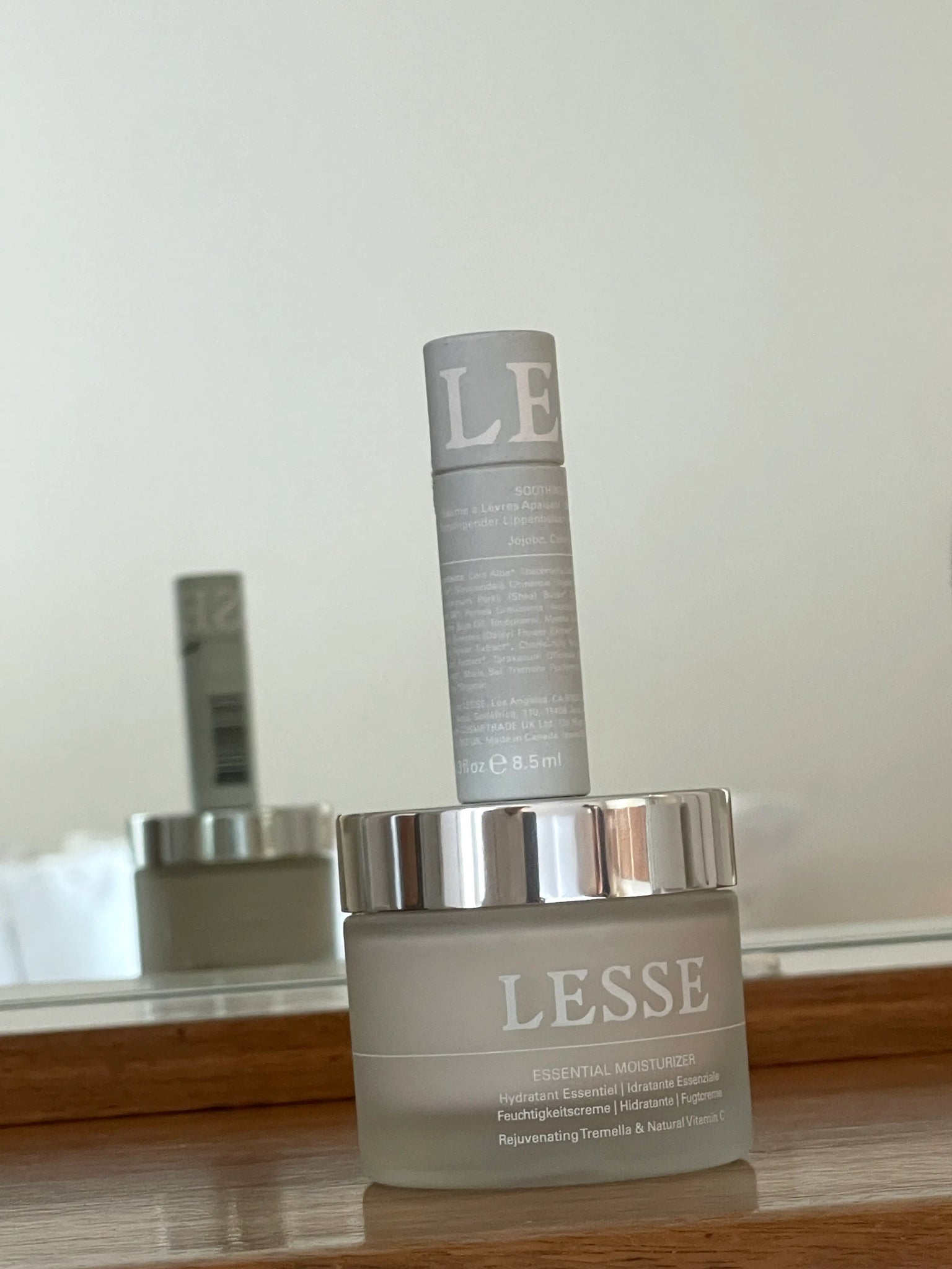 Essential Moisturizer LESSE