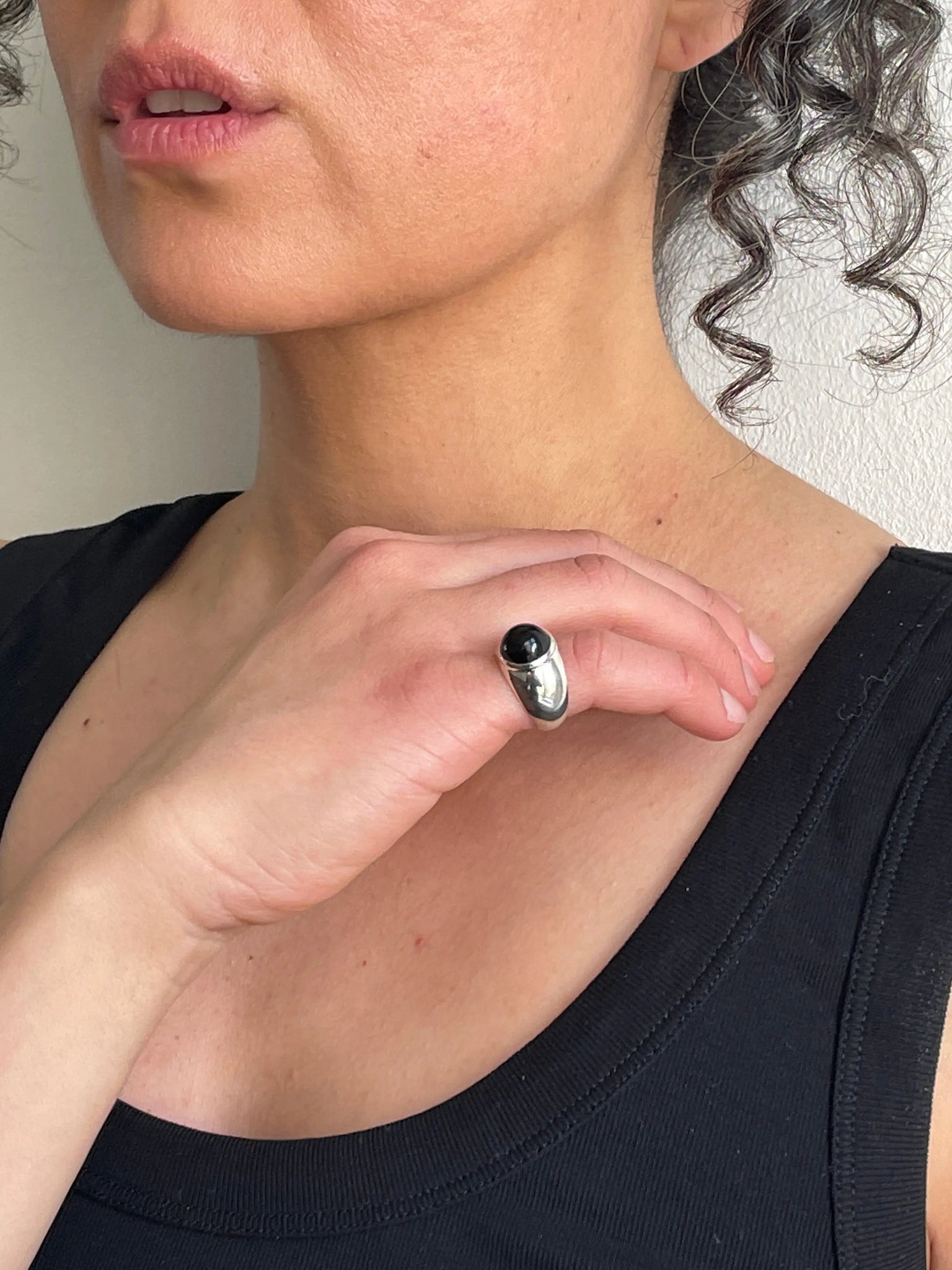 Small Deren Ring, Onyx SOPHIE BUHAI